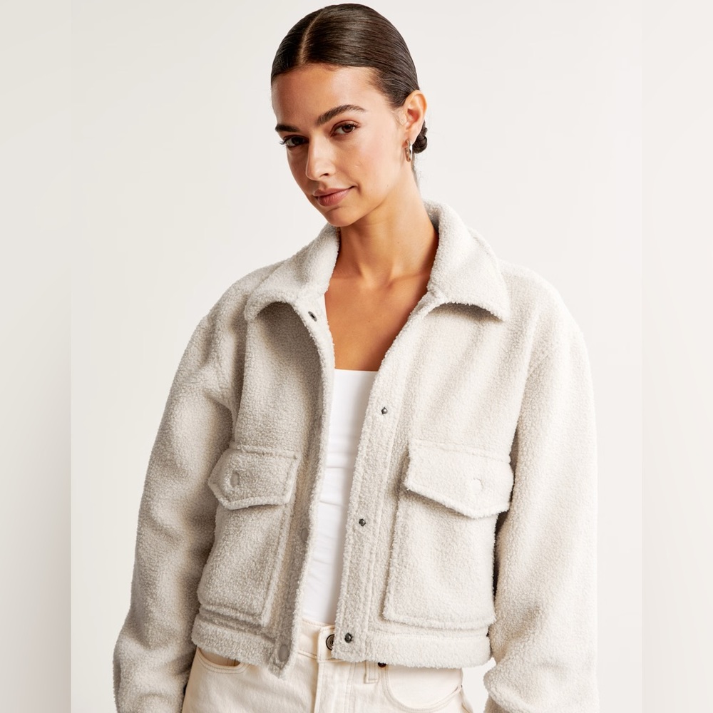 Cropped Sherpa Shirt Jacket - Small - Cream - Abercrombie & Fitch - NWT**